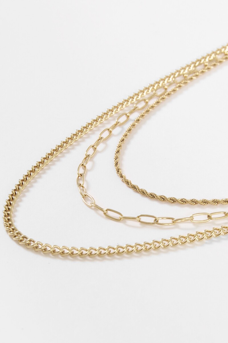 Collar triple vuelta acero dorado