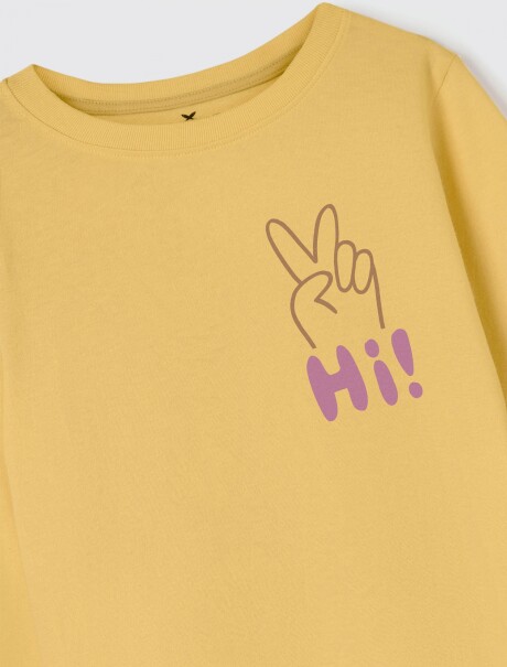 CAMISETA INFANTIL CON ESTAMPA AMARILLO