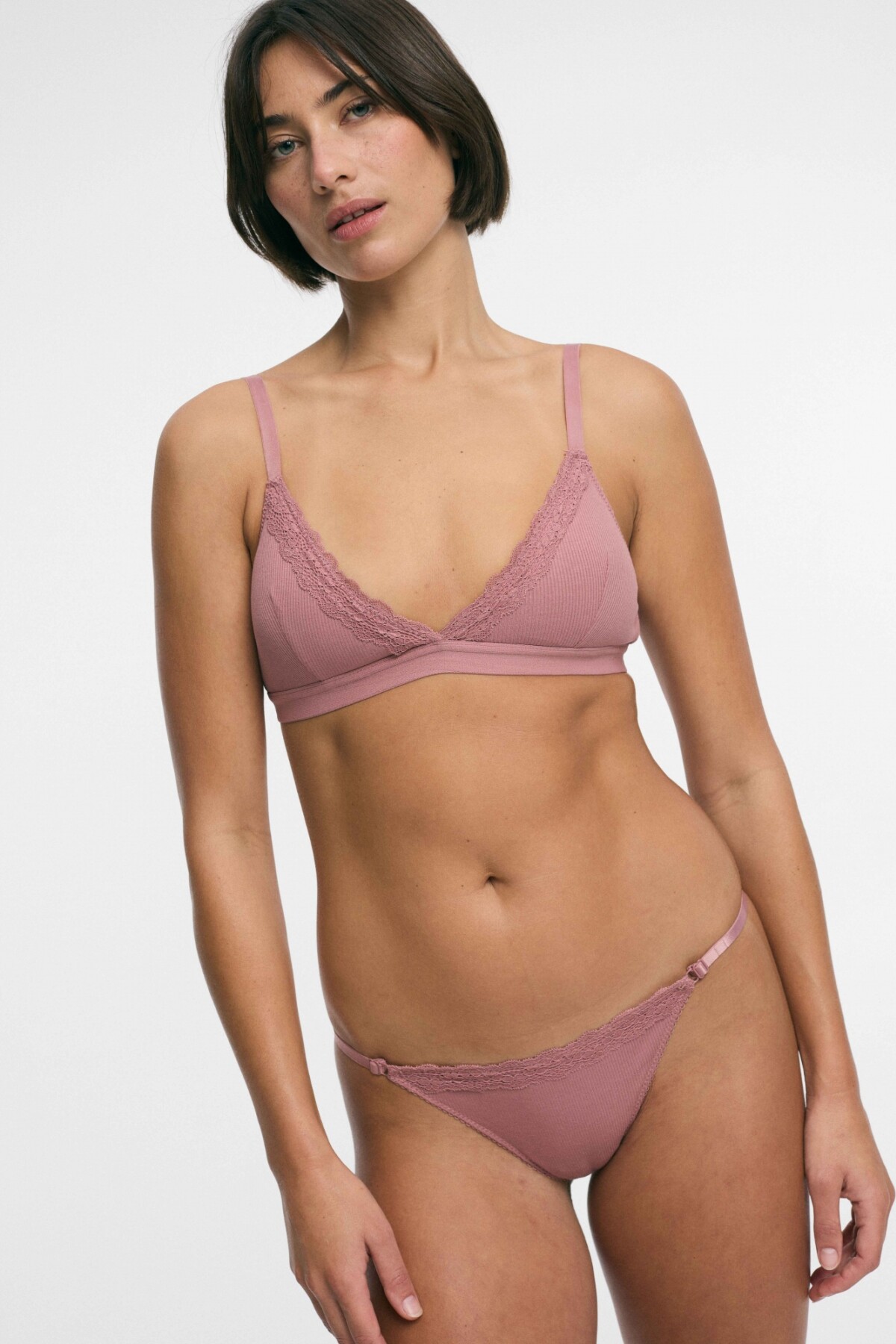 Colaless Abril Rosa Viejo