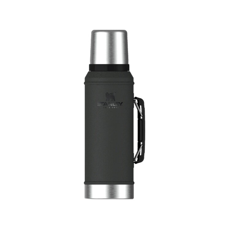 Termo Stanley Classic 950 ml con Manija y Tapón Cebador Negro