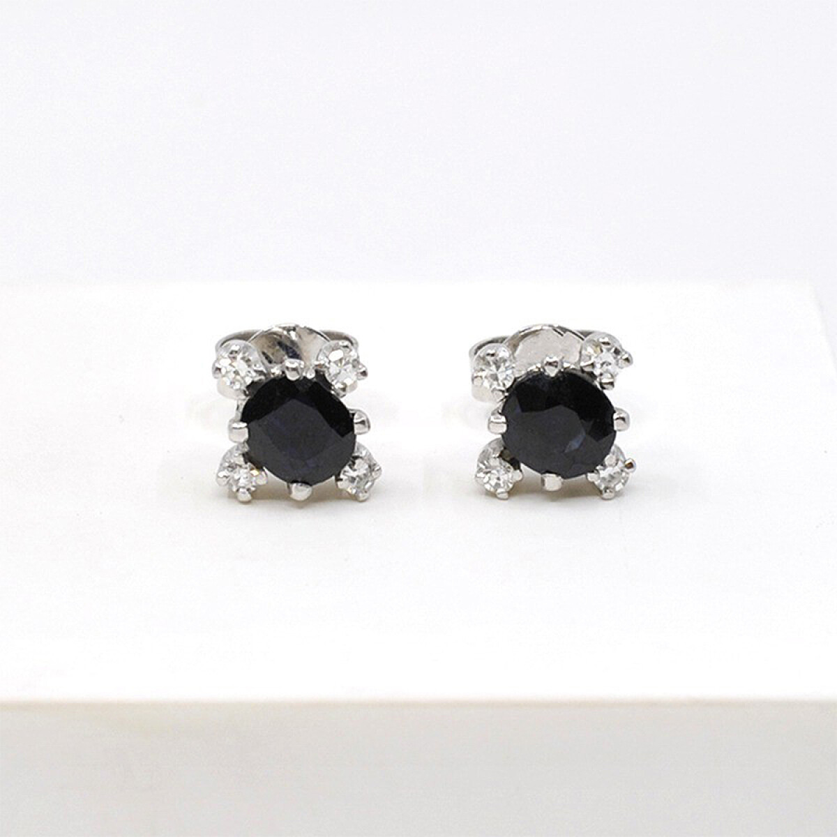 Caravanas En Oro 18K Blanco, Brillantes Y Zafiros 