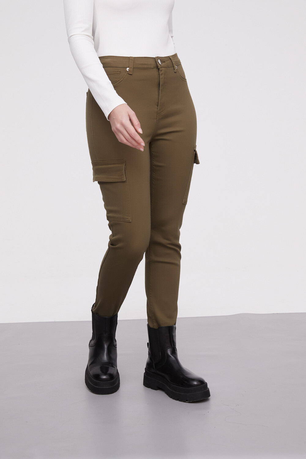 Pantalon Disdi Verde Oliva