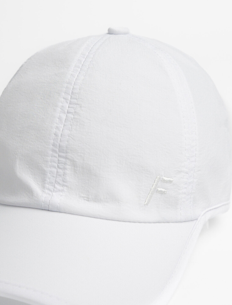 Gorro Dry Fit con Visera Blanco