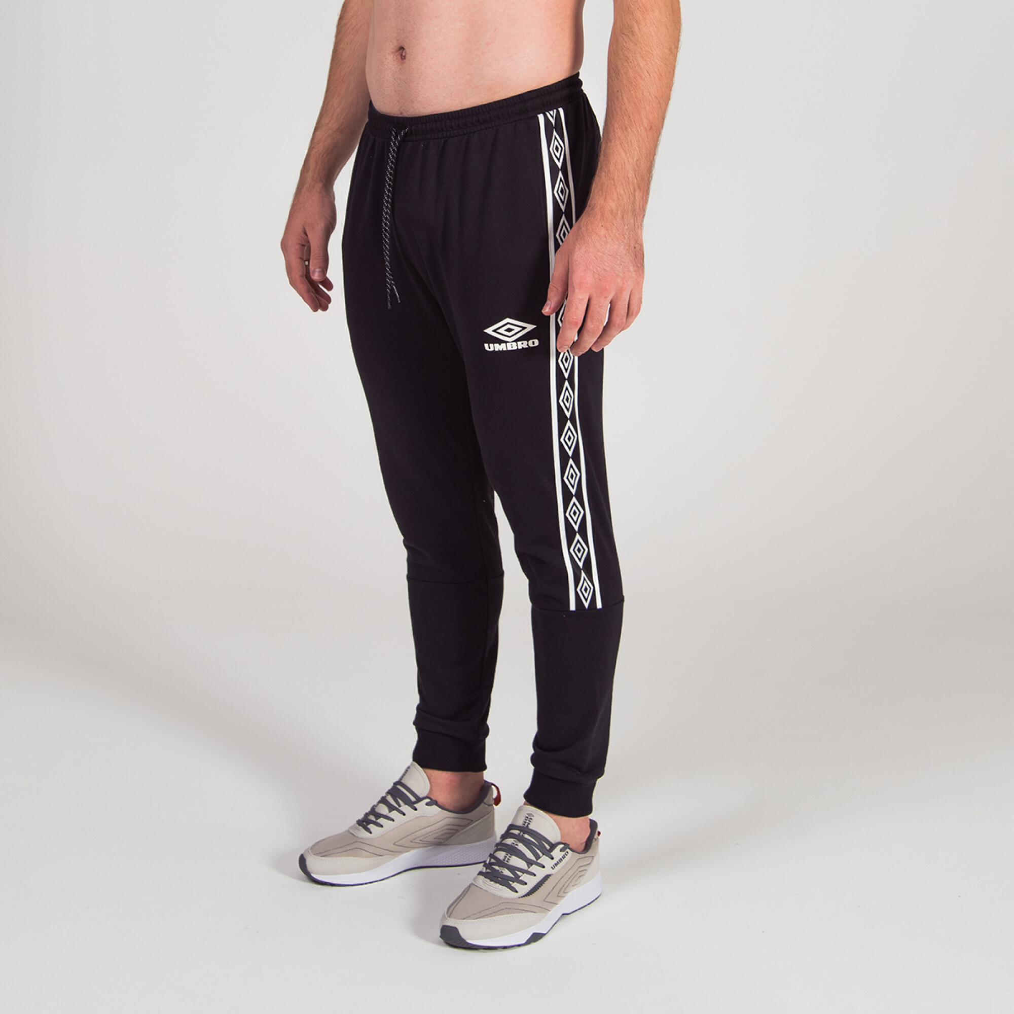 Pantalon umbro hombre sale