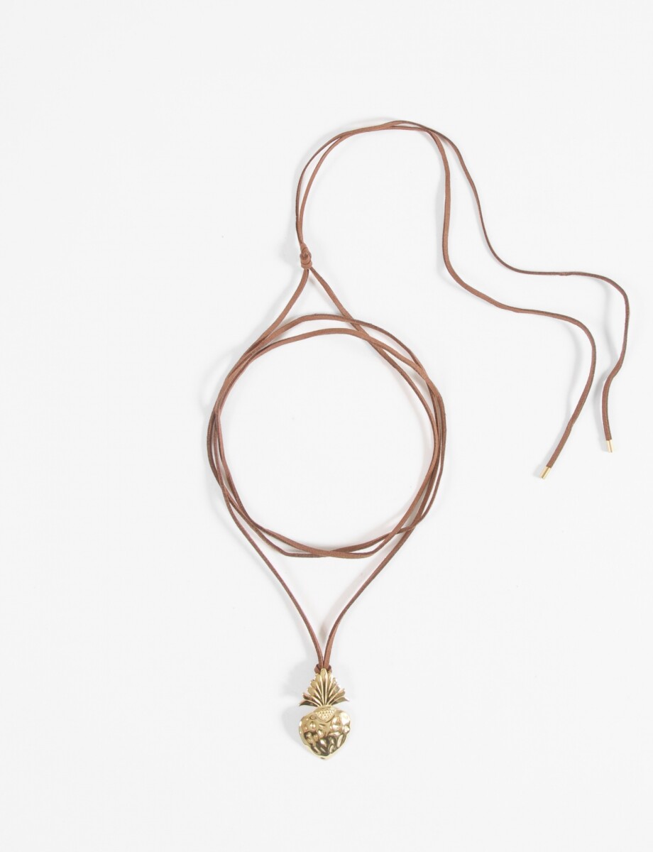 Collar acero cordón dije cora - dorado 