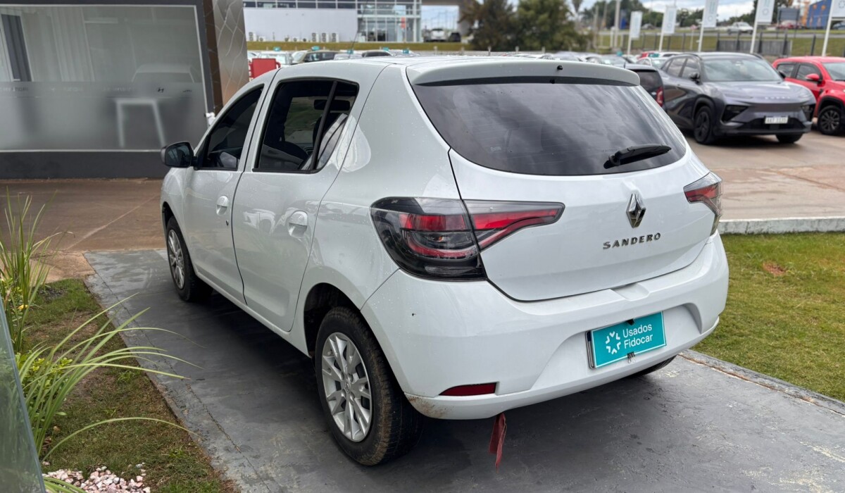 Renault Sandero Life 1.0 - 2022 Renault Sandero Life 1.0 - 2022