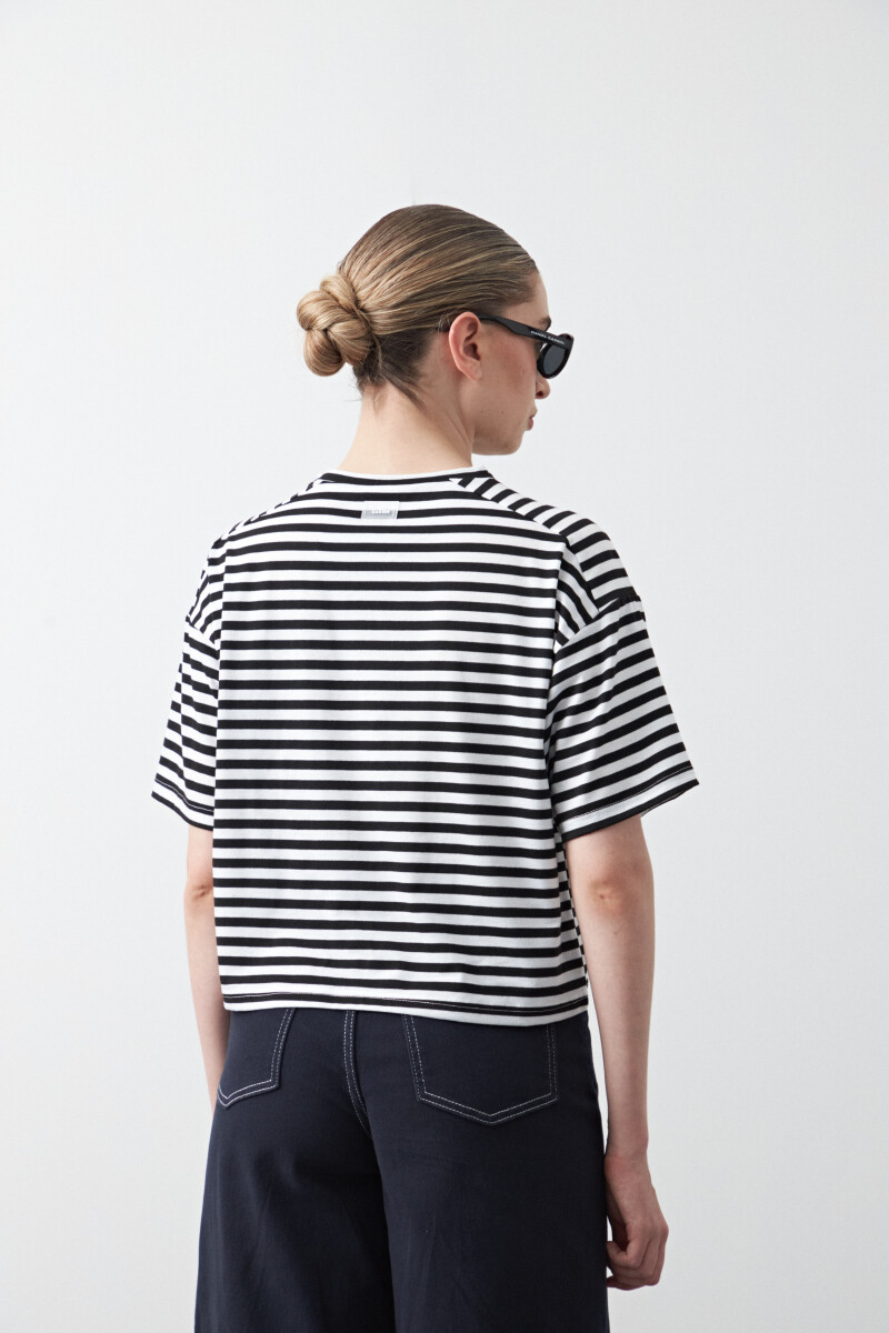 REMERA FUKUSHIMA Negro/Blanco