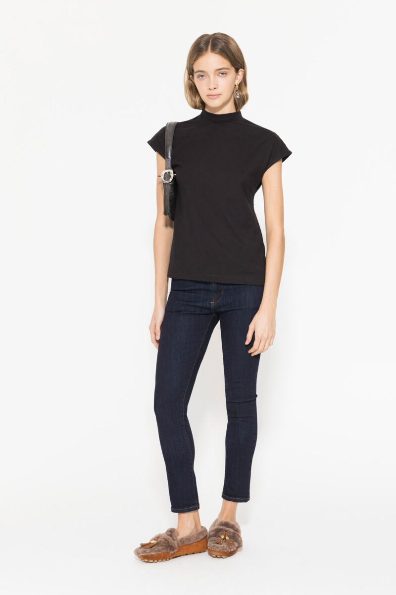 REMERA MADISON Negro