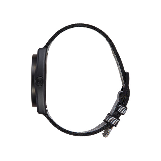 Reloj Nixon Fashion Plastico Reciclado Negro 0