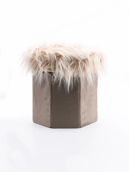BANCO CON TAPA DE PELUCHE BEIGE