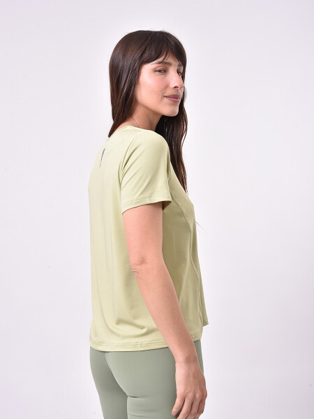 REMERA MOUTON PISTACHO