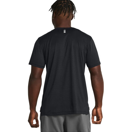 SHORT UNDER ARMOUR LAUNCH SLEEVE Black
