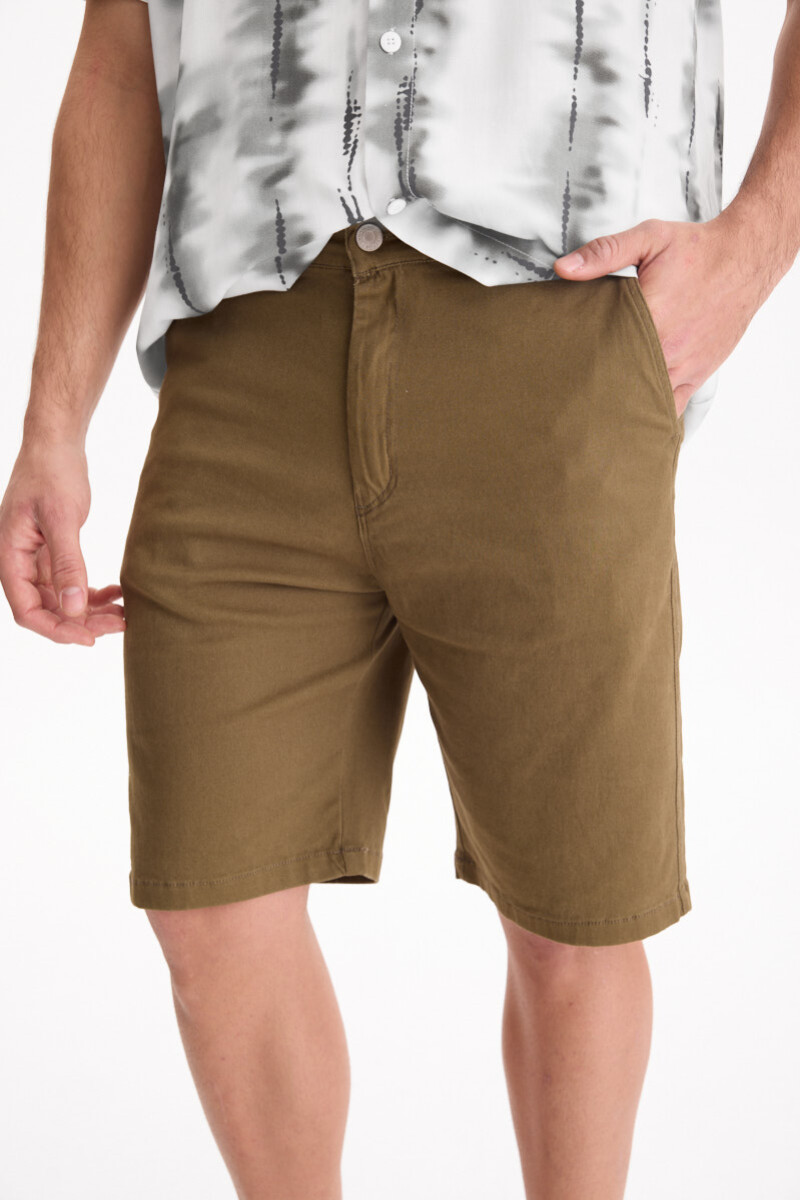 Bermuda De Gabardina Echo Verde Militar