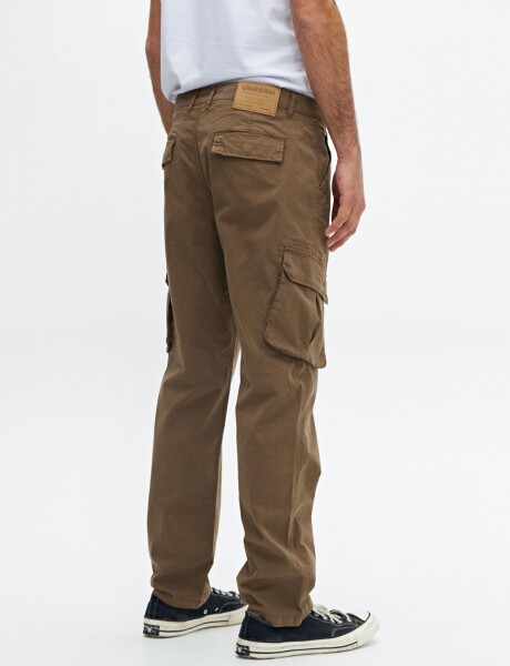 Pantalón cargo Caetano S25 Musgo