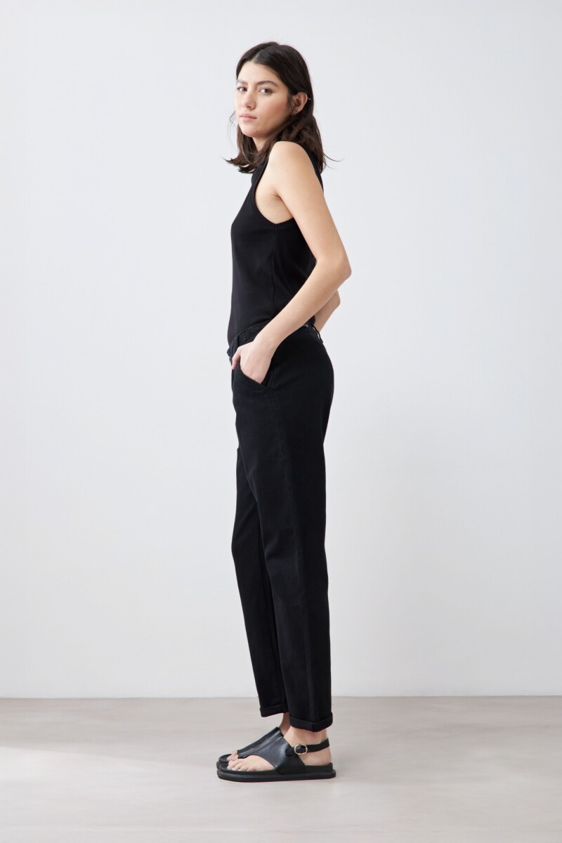Pantalón chino negro