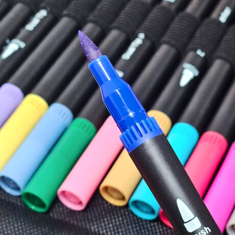 Set de 36 marcadores en estuche Sc