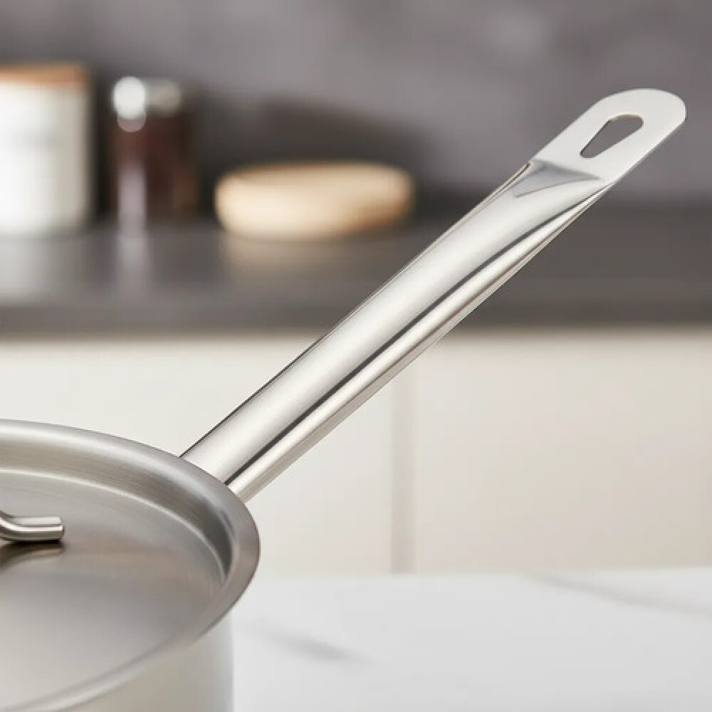 Cacerola 24 cms c/cabo H 14 cms acero inoxidable Cacerola 24 cms c/cabo H 14 cms acero inoxidable