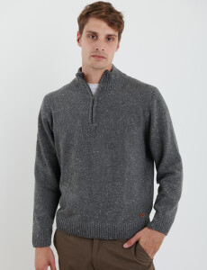 470421 REMERA HARRY Gris Oscuro