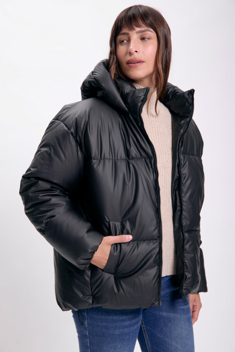 Campera de abrigo capitoneada Negro