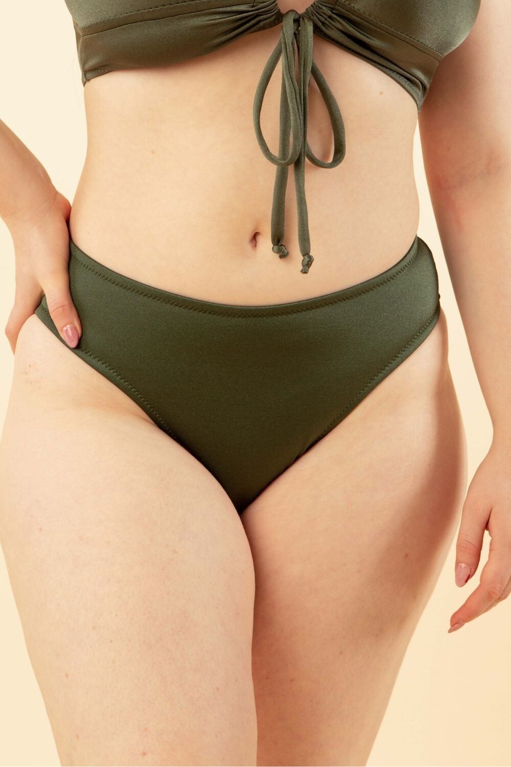 Colaless Capri Verde Militar