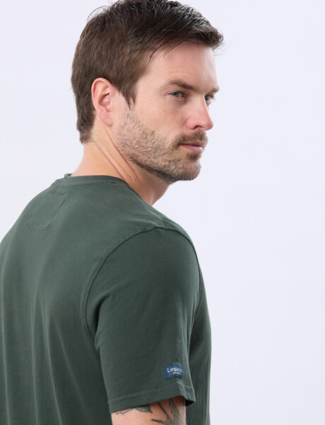 REMERA BÁSICA DE ALGODÓN Verde