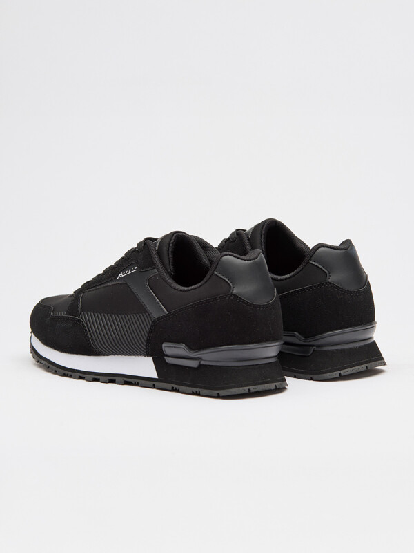 CHAMPIONES NOUR RUSTY Negro