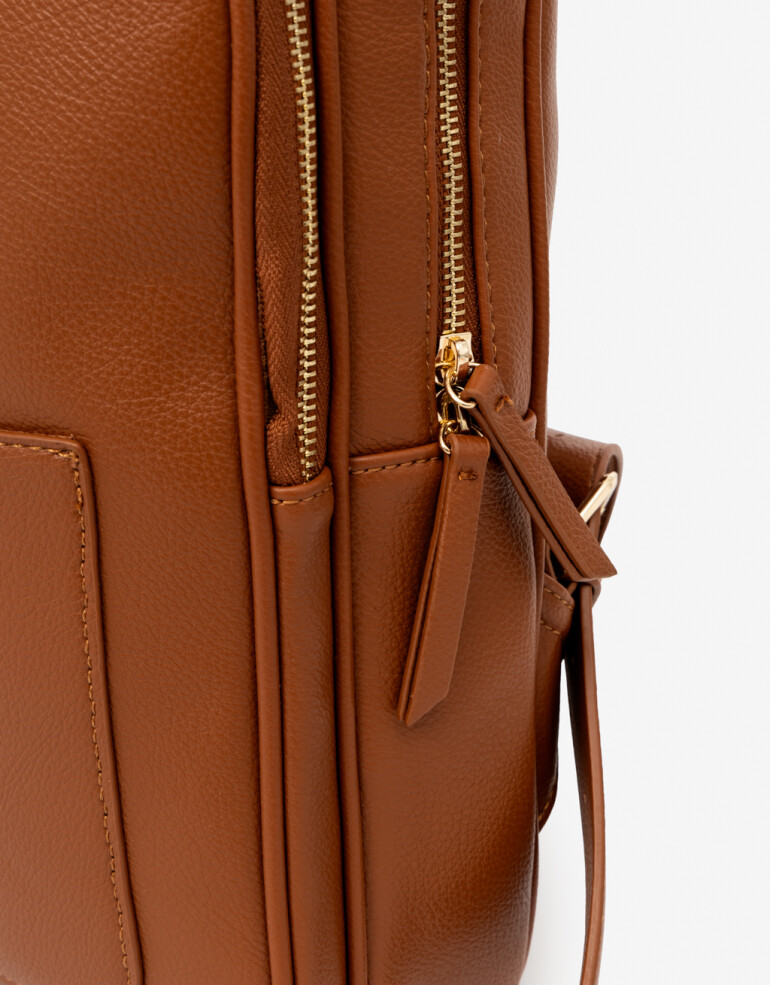 Mochilas Urbanas Portanotebook Con Correas - Marron Suela