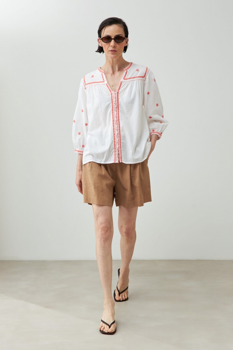 Blusa boho con bordados - blanco 