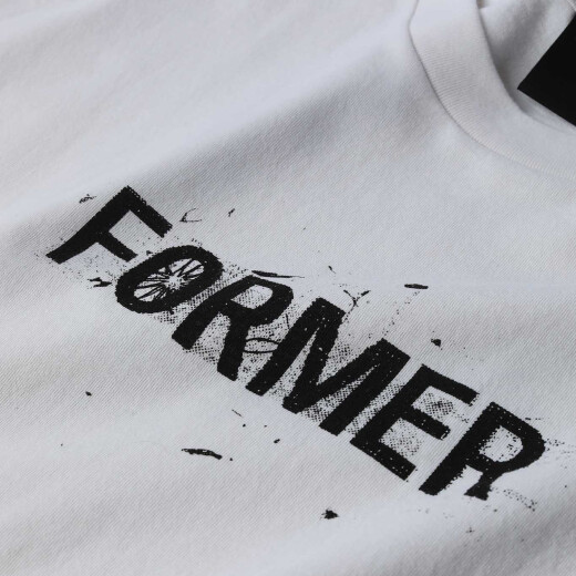 Remera Former Legacy Scratch Blanco Remera Former Legacy Scratch Blanco