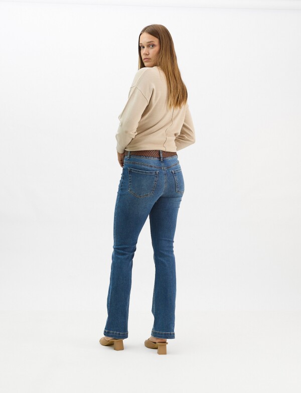 Jean Bootcut Con Cinto JEAN
