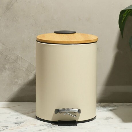 Papelera C/Pedal 5 Lts 14CM X Alto 27CM Papelera C/Pedal 5 Lts 14CM X Alto 27CM