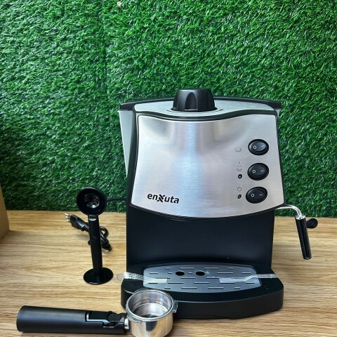 Cafetera Espresso y Capuccino Enxuta 850 Watts 15 Bares de Presión Cafetera Espresso y Capuccino Enxuta 850 Watts 15 Bares de Presión