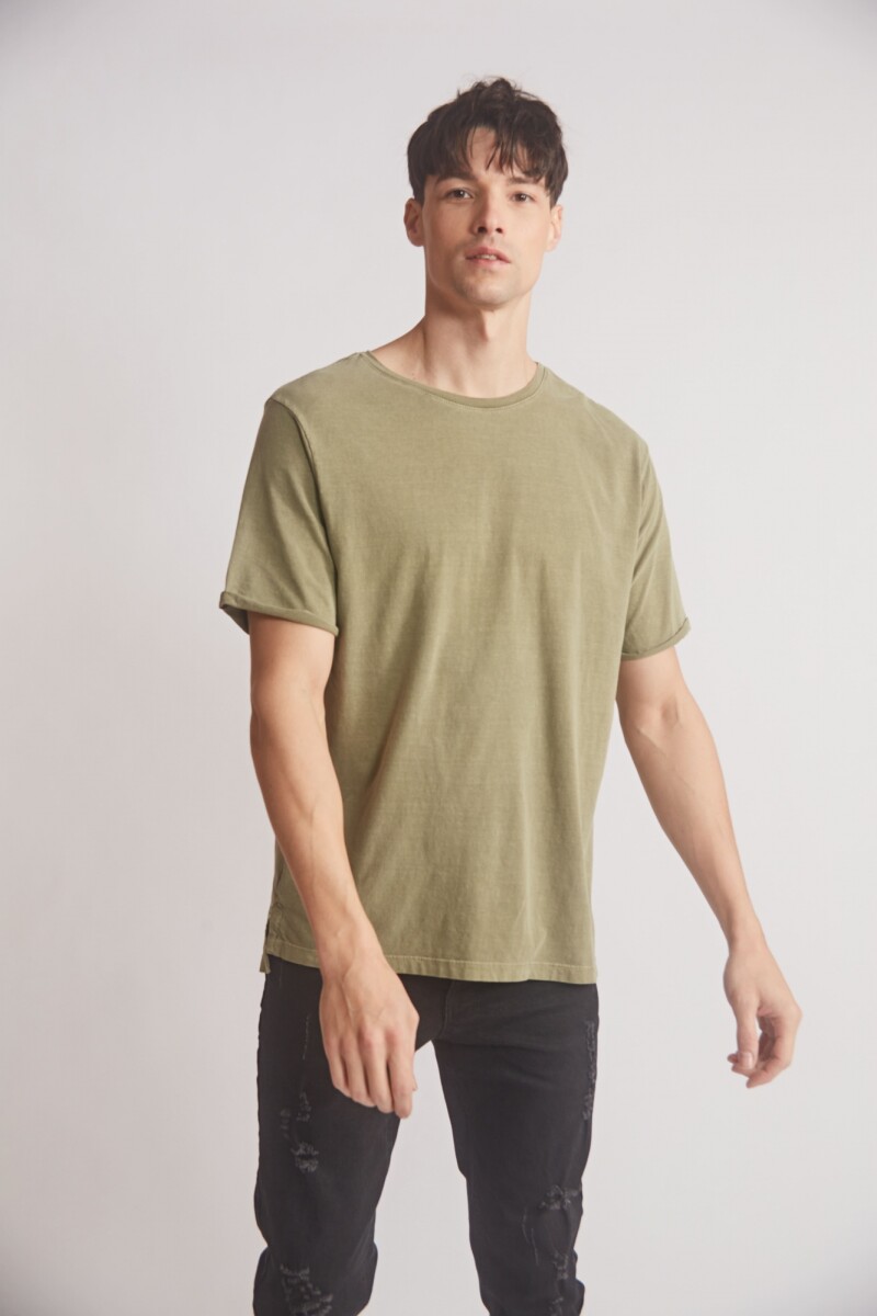 REMERA TRINIDAD - VERDE MILITAR 