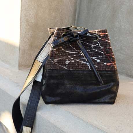 Bolso Patch Bags Modelo Alaia Negro/Estampado