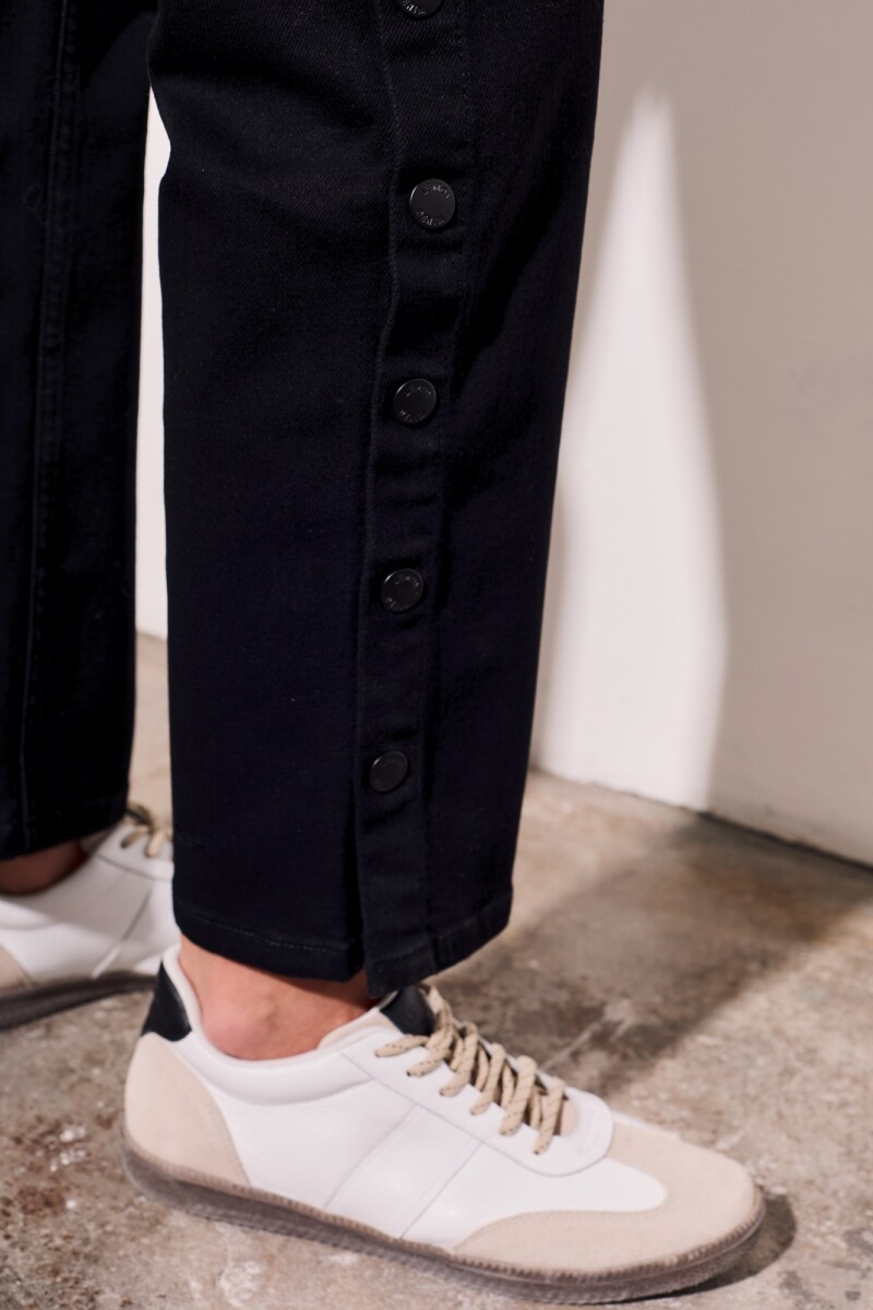 Jean Recto Botones Negro