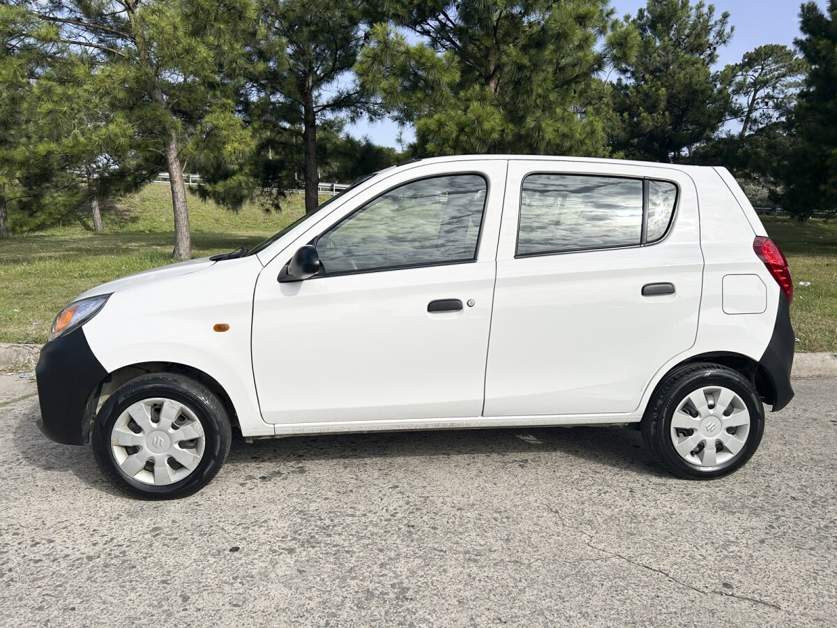 Suzuki Alto STD 800 2022| Permuta / Financia Suzuki Alto STD 800 2022| Permuta / Financia