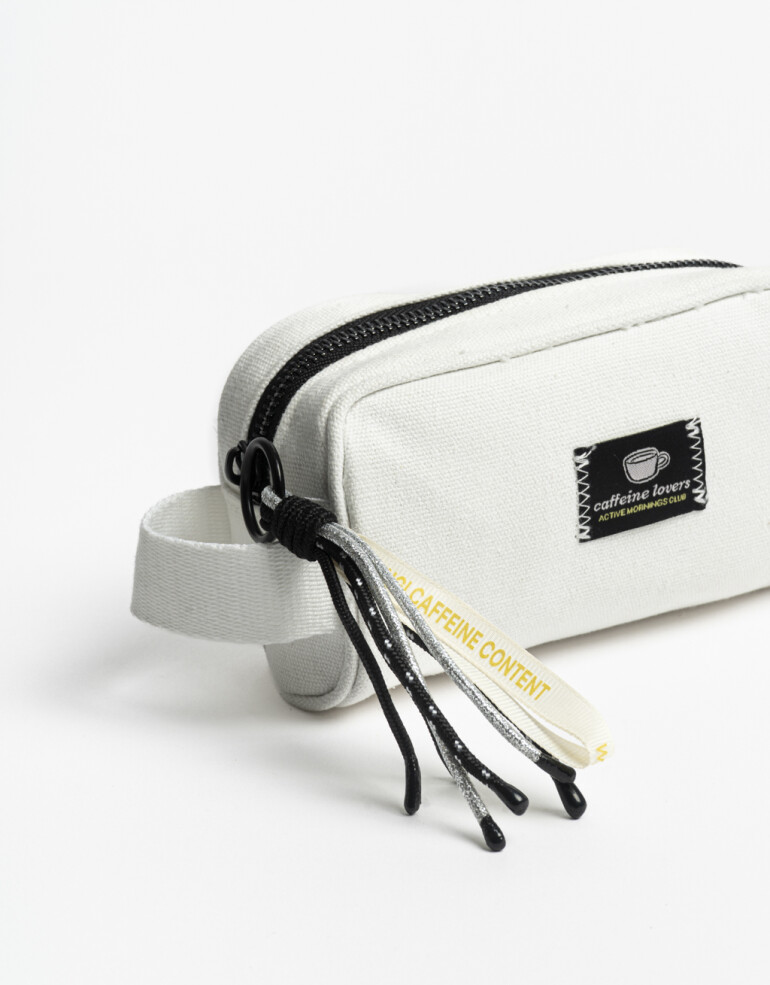 Cartucheras Cartuchera Cartuchera Con Etiqueta Estampada Y Charm De Cordones - Blanco Crudo