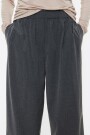PANTALÓN Gris