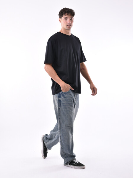 REMERA DEN NEGRO