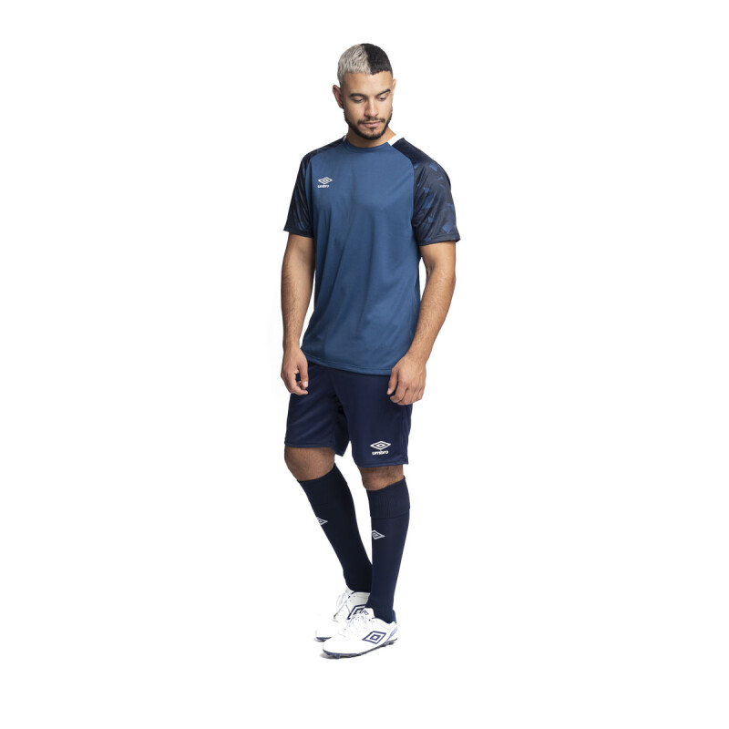 Equipo de futbol express Umbro Hombre 019