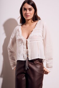 Blusa Encajes Algodón Nácar
