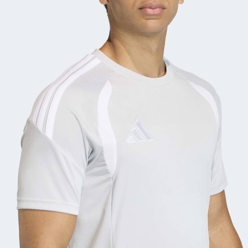 Remera Adidas Tiro26 League Gris