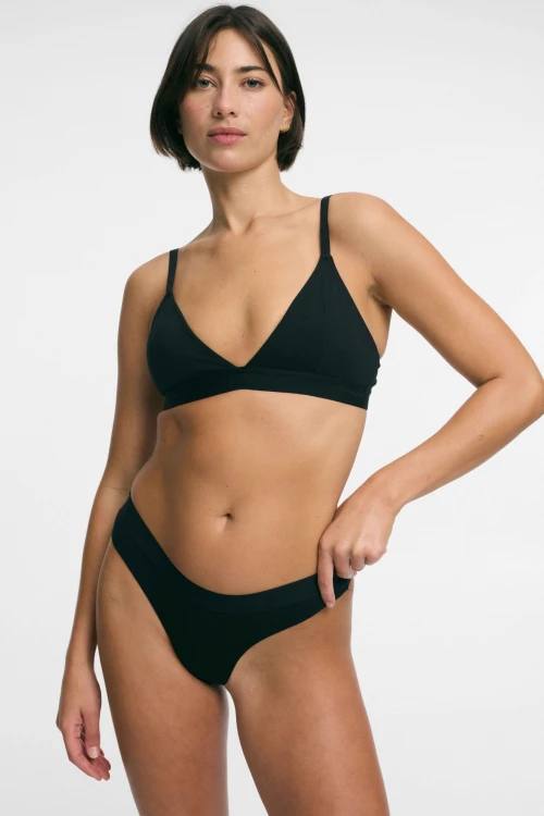 Colaless Filipa Negro