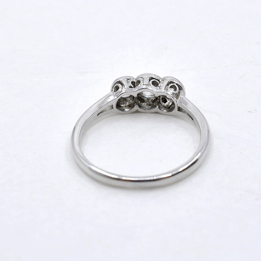 Anillo Platino Con 3 Brillantes Anillo Platino Con 3 Brillantes