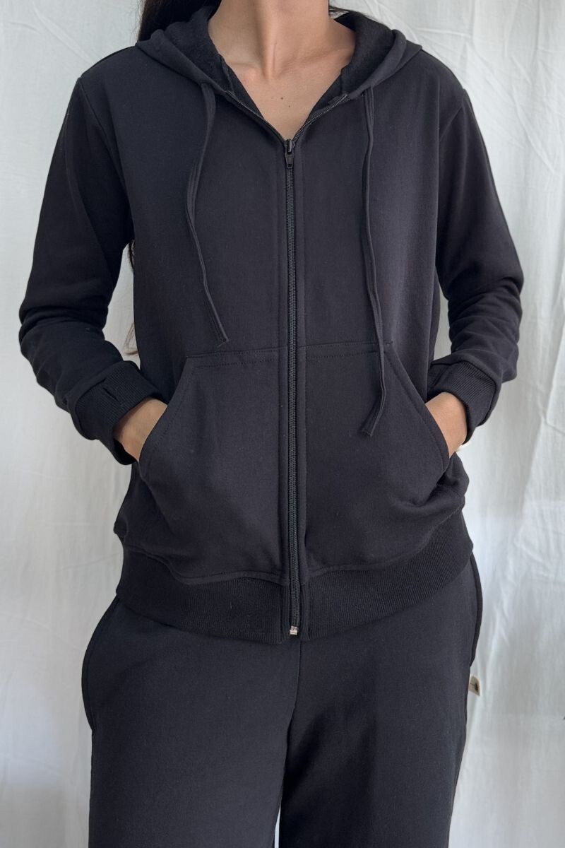 Campera capucha Negra
