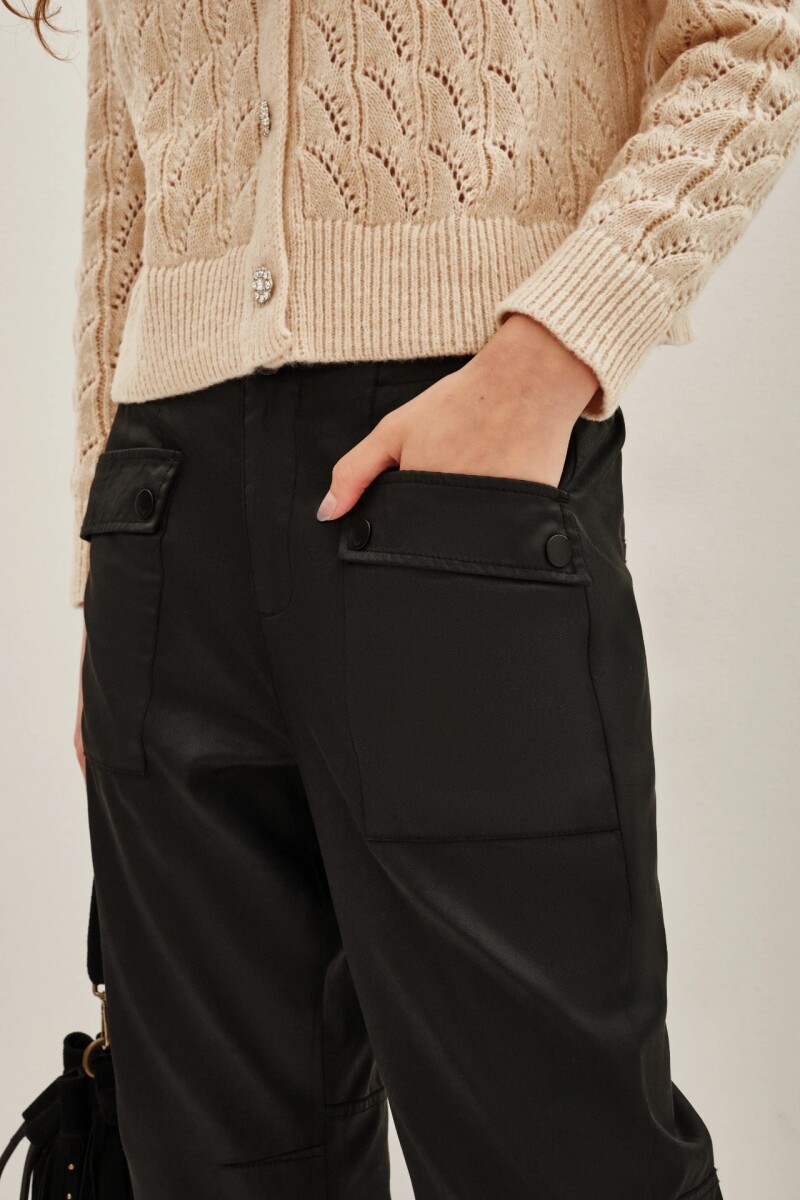 Pantalon Cargo Satin Negro