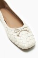 Ballerina Cassia de cuero texturada crudo