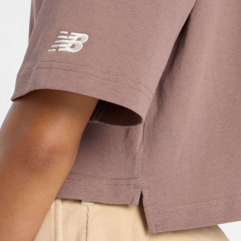 Remera New Balance de dama - WT53904EAS BROWN