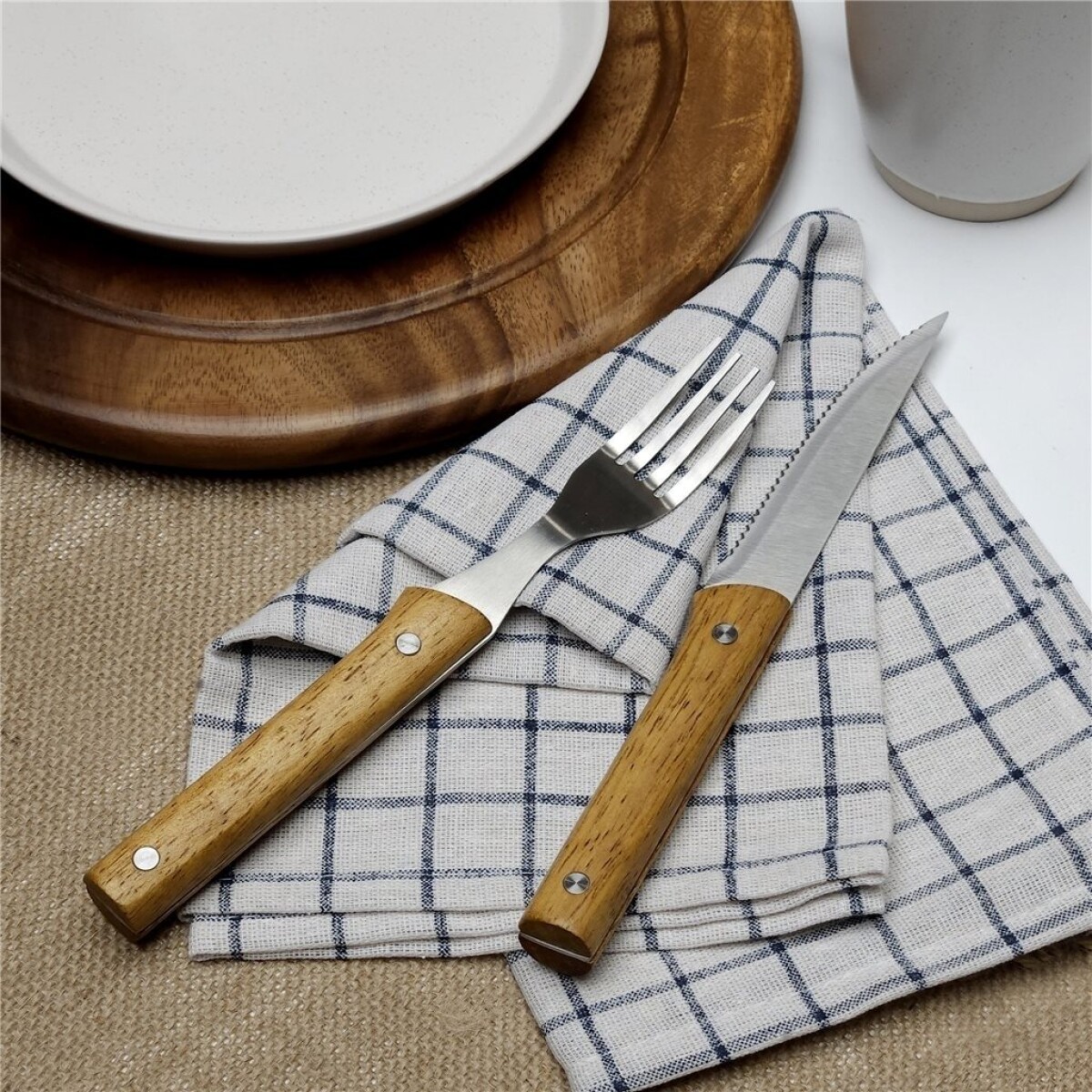SET 8 PIEZAS CUCHILLO 11CM/TENEDOR CARNE 10CM MADERA 