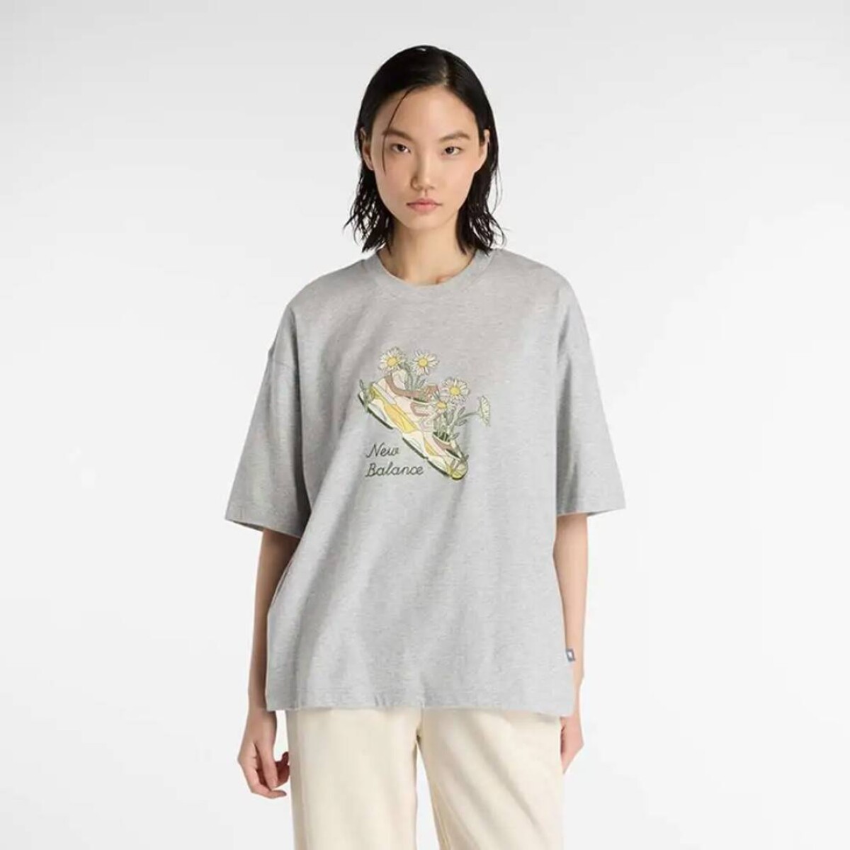 Remera Flower de Mujer - gris 